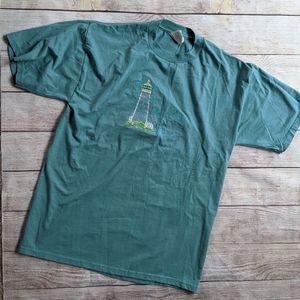 Vintage embroidered lighthouse tee